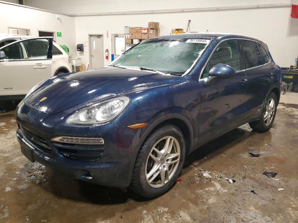 76119945 :رقم المزاد ، WP1AA2A2XBLA06529 vin ، 2011 Porsche Cayenne مزاد بيع