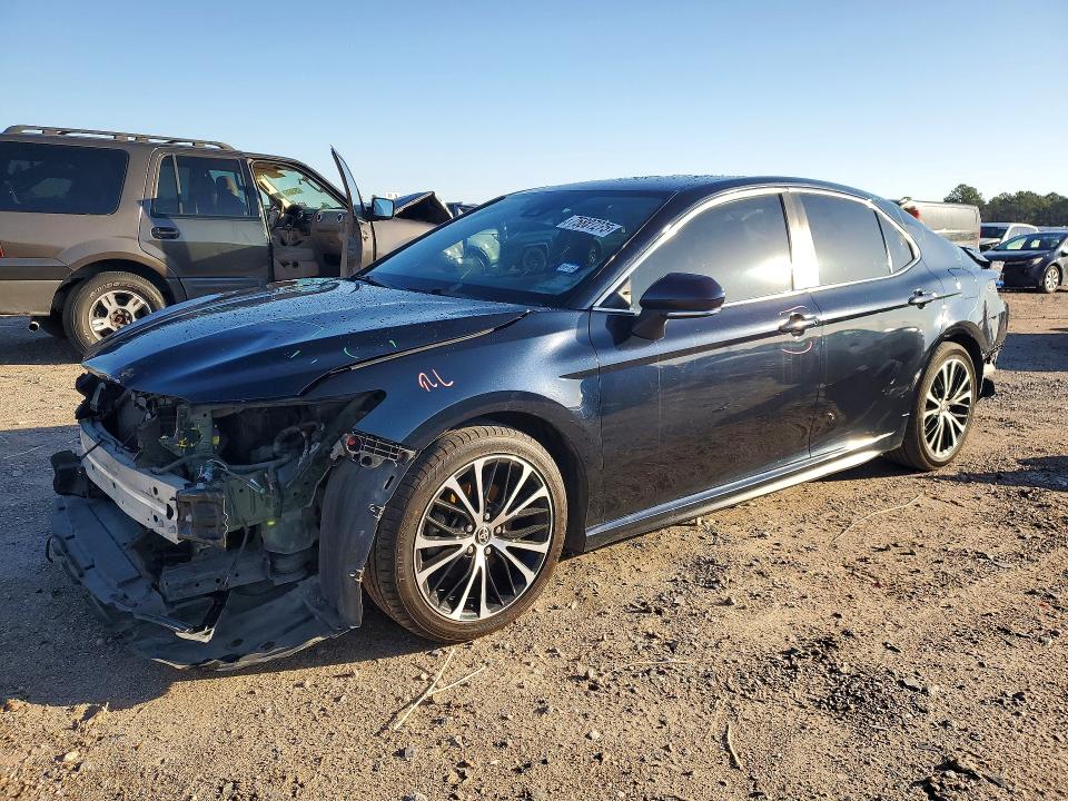 75887275 :رقم المزاد ، 4T1M11AK1LU390507 vin ، 2020 Toyota Camry مزاد بيع