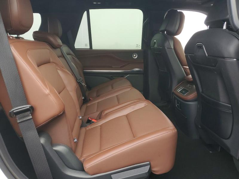 75687385 :رقم المزاد ، 5LMJJ2LG0SEL03459 vin ، 2025 Lincoln Navigator مزاد بيع