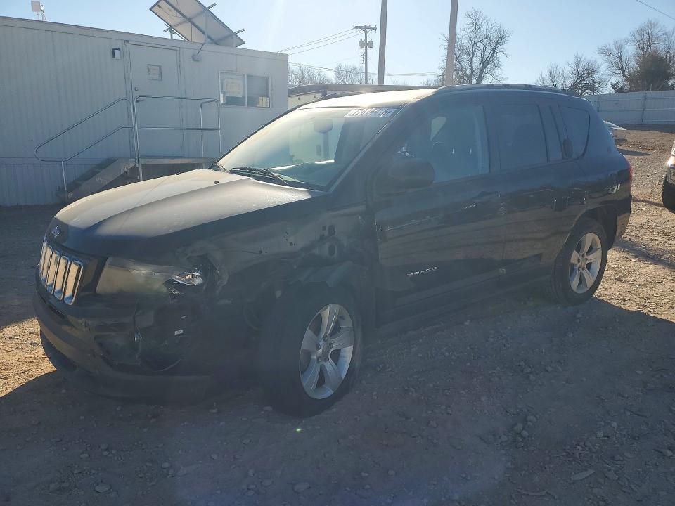 77614415 :رقم المزاد ، 1C4NJCBA8GD640681 vin ، 2016 Jeep Compass مزاد بيع