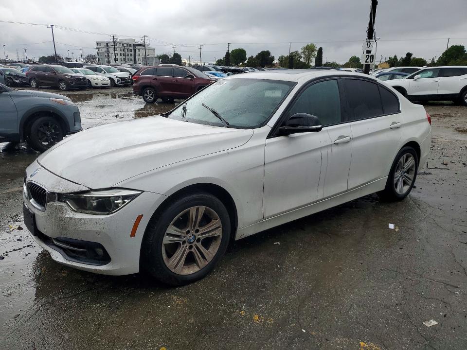 2017 Bmw 330 მანქანა იყიდება აუქციონზე, vin: WBA8B9C5XHK884664, აუქციონის ნომერი: 77623565