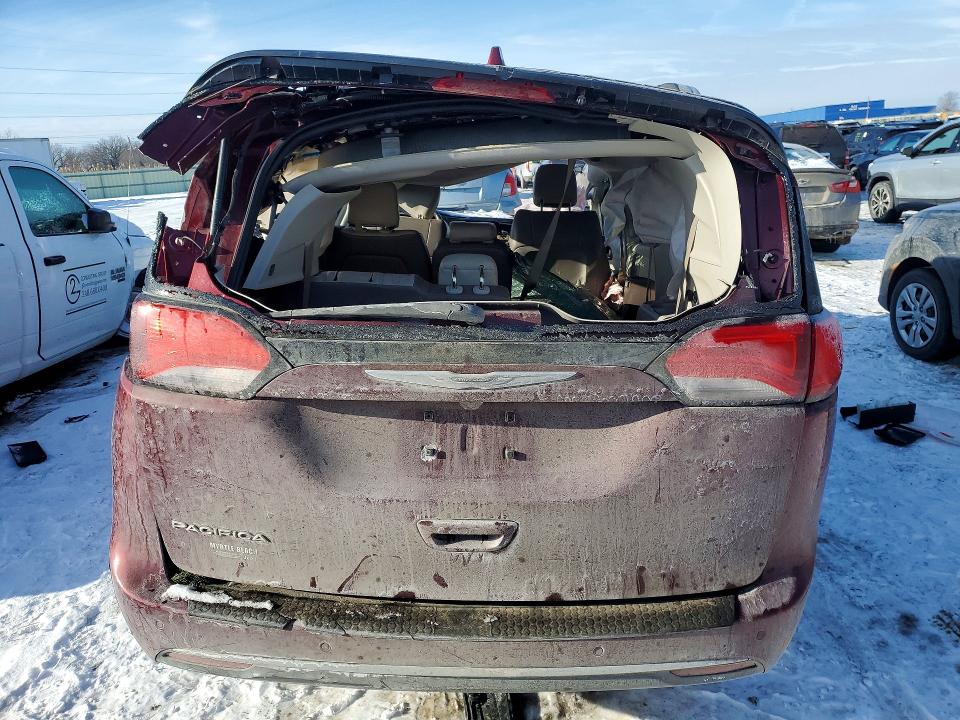 76440405 :رقم المزاد ، 2C4RC1BG5HR509632 vin ، 2017 Chrysler Pacifica مزاد بيع