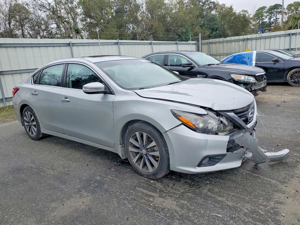 76350675 :رقم المزاد ، 1N4AL3APXHC276923 vin ، 2017 Nissan Altima مزاد بيع