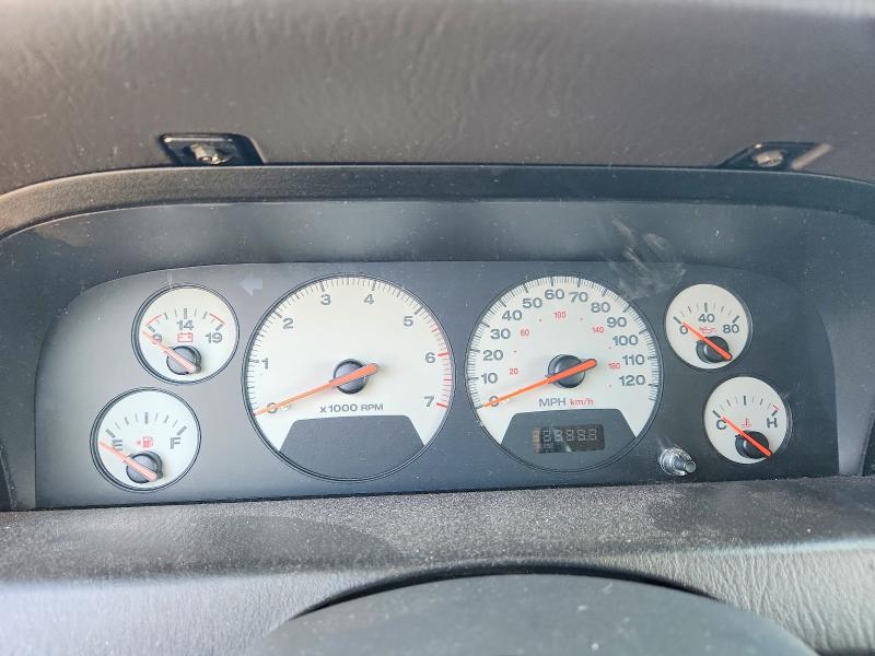 2001 Jeep Grand Cherokee მანქანა იყიდება აუქციონზე, vin: 1J4GX58N51C628797, აუქციონის ნომერი: 76588025