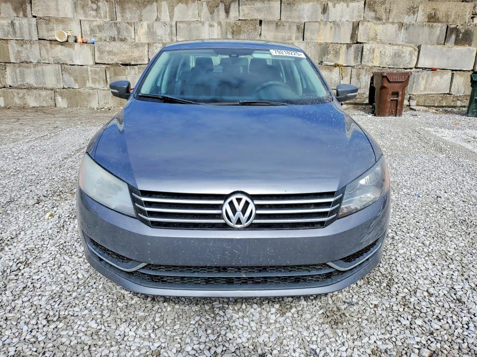 2013 Volkswagen Passat მანქანა იყიდება აუქციონზე, vin: 1VWAH7A32DC015986, აუქციონის ნომერი: 79218225