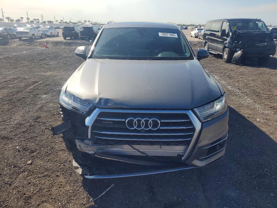 Продажа на аукционе авто 2017 Audi Q7, vin: WA1LAAF76HD047133, номер лота: 76971465