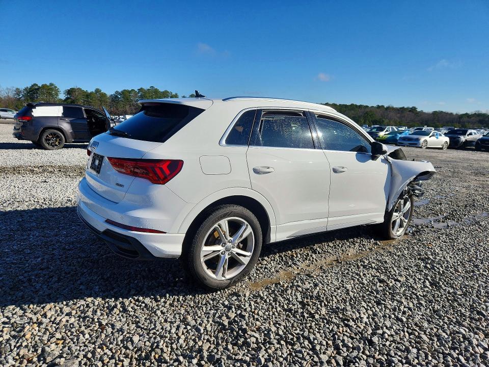 Продаж на аукціоні авто 2020 Audi Q3, vin: WA1DECF31L1008008, номер лоту: 77182235