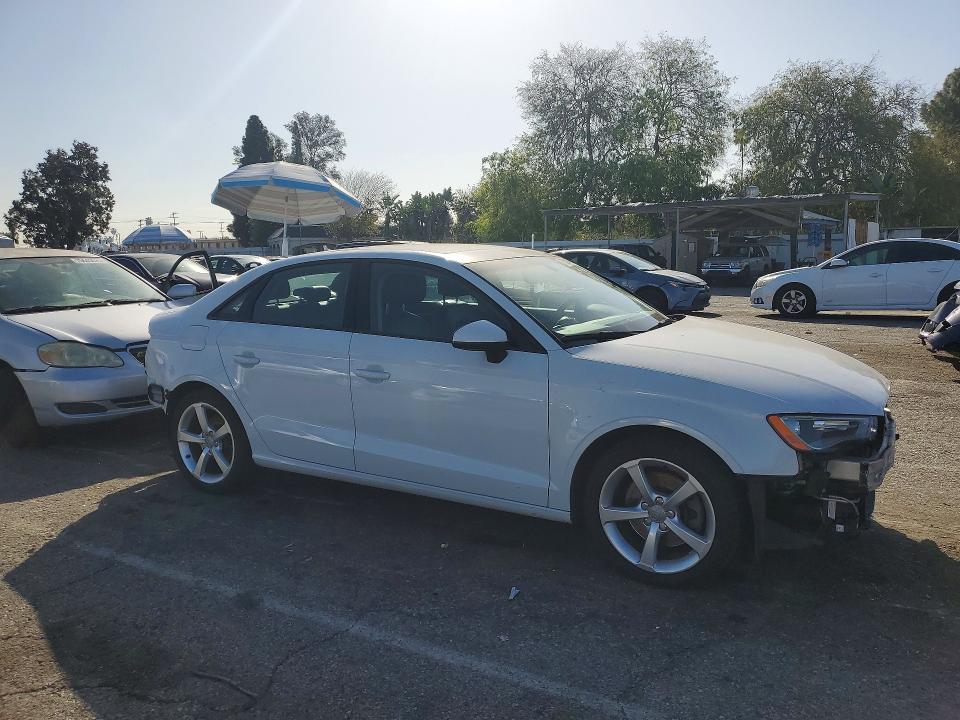 Продаж на аукціоні авто 2015 Audi A3, vin: WAUACGFF9F1007660, номер лоту: 75609465