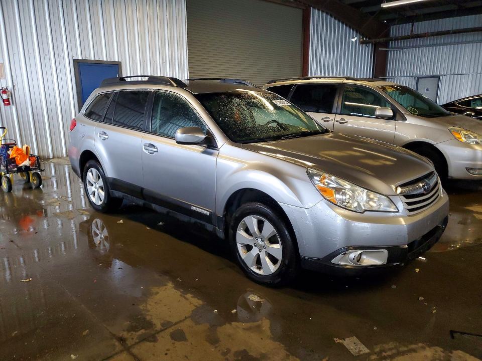 Auction sale of the 2010 Subaru Outback, vin: 4S4BRBCC6A3370512, lot number: 77391815