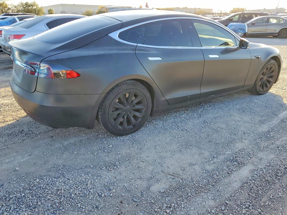 Продажа на аукционе авто 2017 Tesla Model S, vin: 5YJSA1E12HF215499, номер лота: 74868415