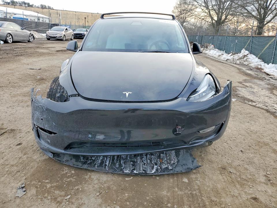 Продажа на аукционе авто 2021 Tesla Model Y, vin: 5YJYGAEE3MF301815, номер лота: 75819805