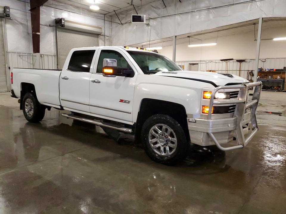 Продаж на аукціоні авто 2017 Chevrolet Silverado, vin: 1GC4K0CY5HF136758, номер лоту: 78075405
