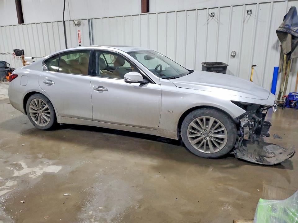 76847855 :رقم المزاد ، JN1EV7AR8KM554706 vin ، 2019 Infiniti Q50 مزاد بيع