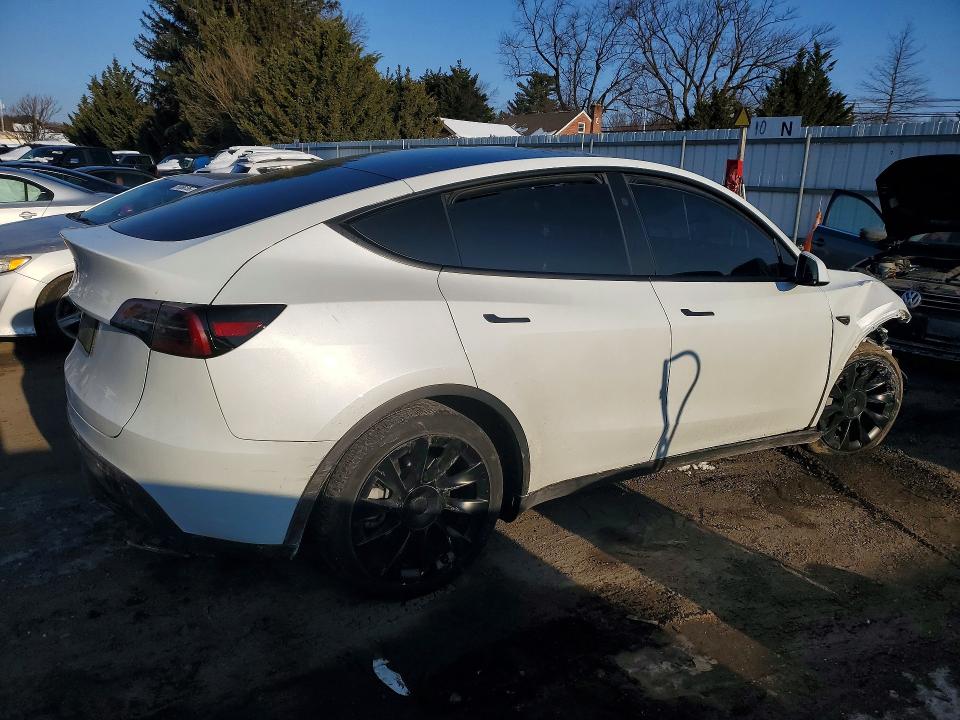 Продаж на аукціоні авто 2024 Tesla Model Y, vin: 7SAYGDED3RF092059, номер лоту: 75603485