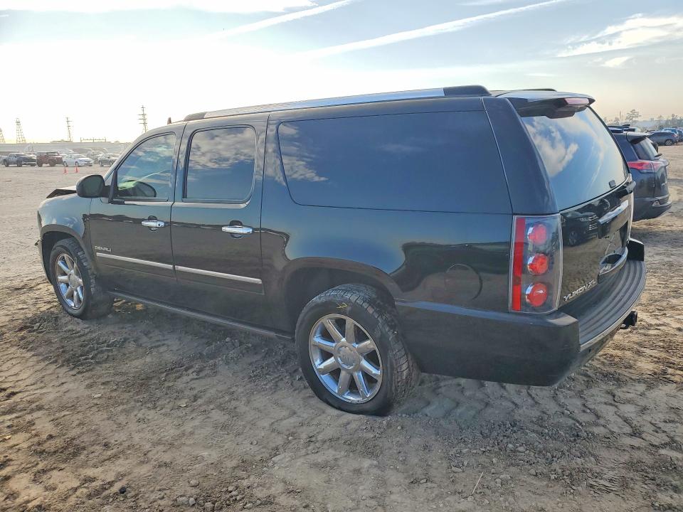 Продаж на аукціоні авто 2013 Gmc Yukon Xl, vin: 1GKS1MEF2DR359821, номер лоту: 76365115
