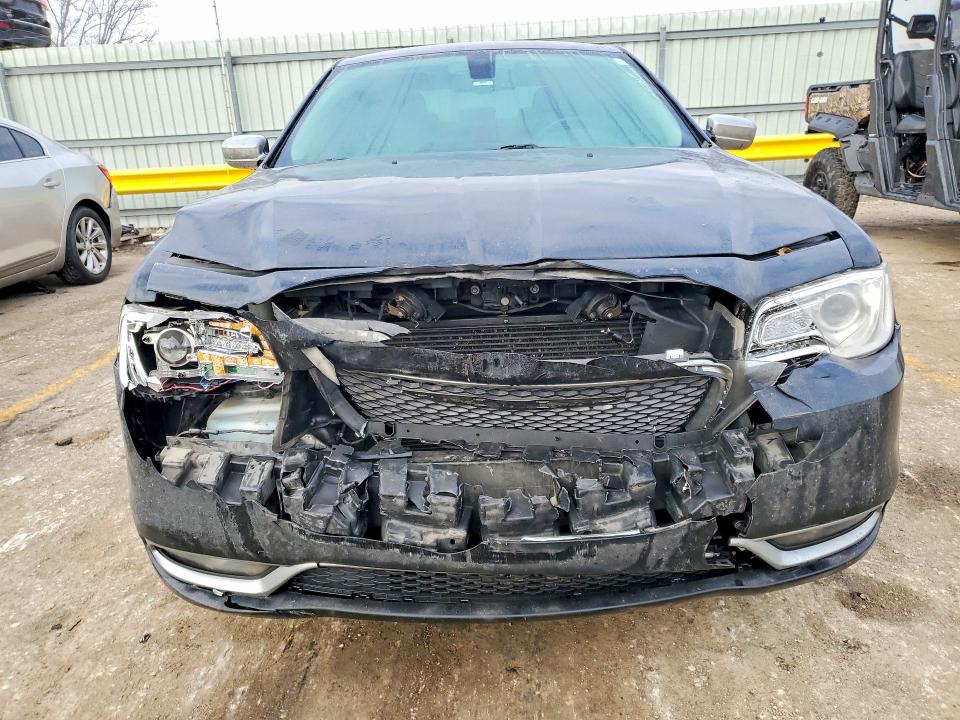 79906535 :رقم المزاد ، 2C3CCAKG3JH177339 vin ، 2018 Chrysler 300 مزاد بيع