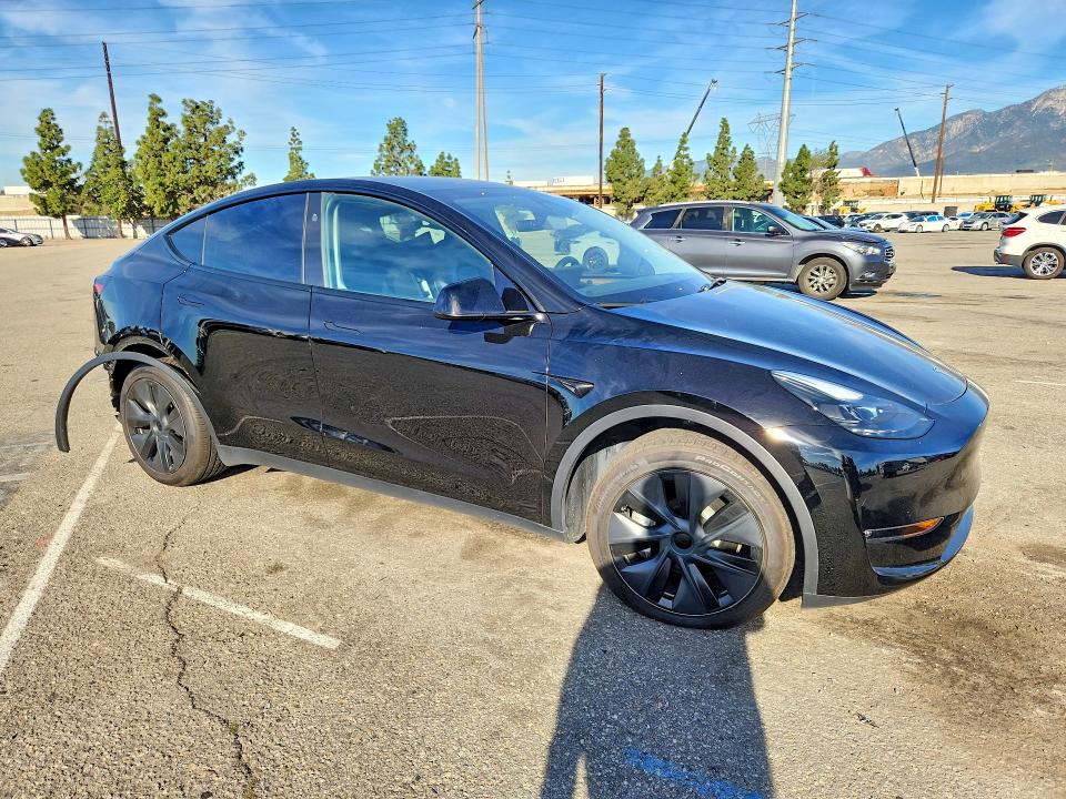 Продажа на аукционе авто 2024 Tesla Model Y, vin: 7SAYGDEE8RF164320, номер лота: 79035955