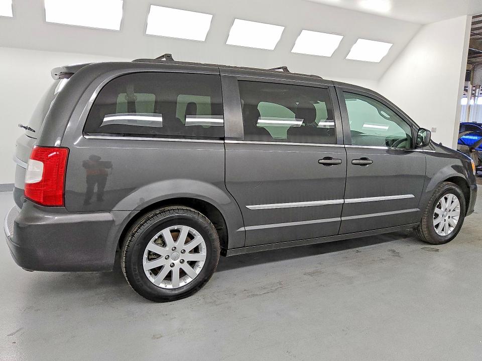 78577805 :رقم المزاد ، 2C4RC1BG0GR157056 vin ، 2016 Chrysler Town & Country مزاد بيع
