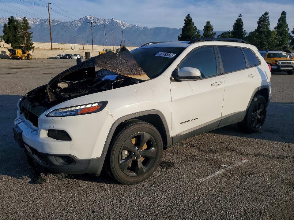 78729355 :رقم المزاد ، 1C4PJMCS5FW740441 vin ، 2015 Jeep Cherokee مزاد بيع