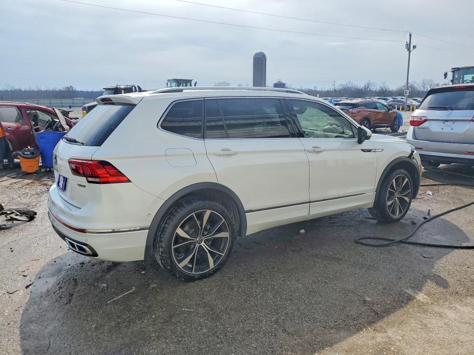 2022 Volkswagen Tiguan მანქანა იყიდება აუქციონზე, vin: 3VV4B7AXXNM137212, აუქციონის ნომერი: 77075285