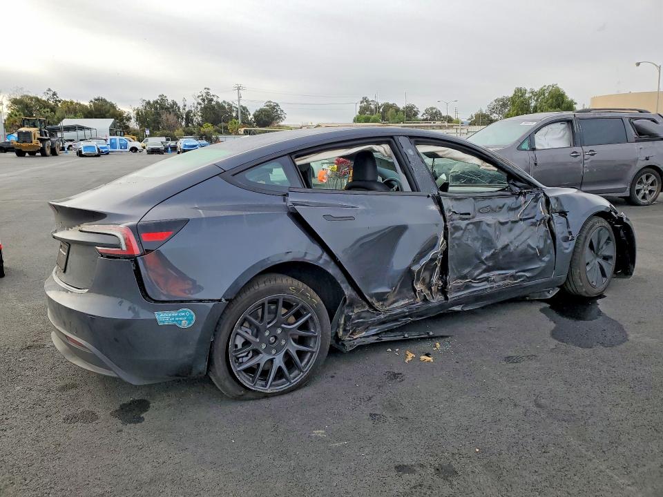 Продажа на аукционе авто 2025 Tesla Model 3, vin: 5YJ3E1EA6SF014558, номер лота: 76648485