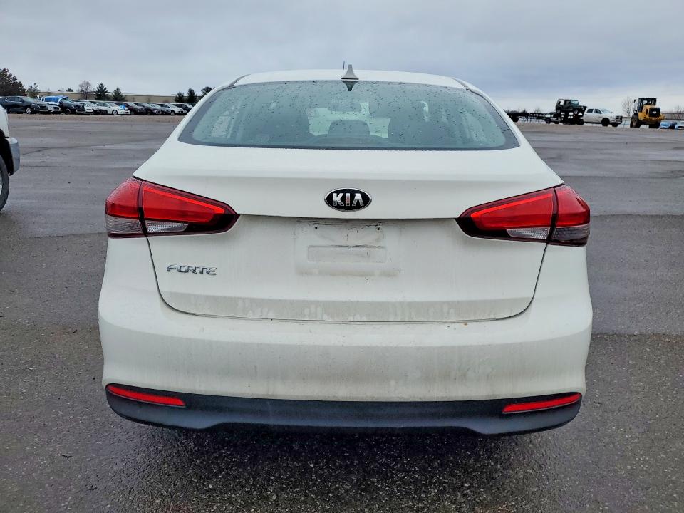 Продажа на аукционе авто 2017 Kia Forte, vin: 3KPFK4A7XHE094012, номер лота: 77942405