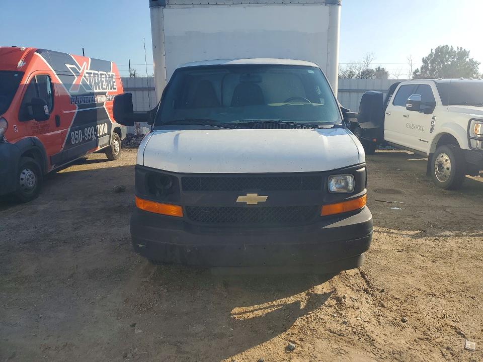74816465 :رقم المزاد ، 1HA3GTCG0HN009424 vin ، 2017 Chevrolet Express G3500 مزاد بيع