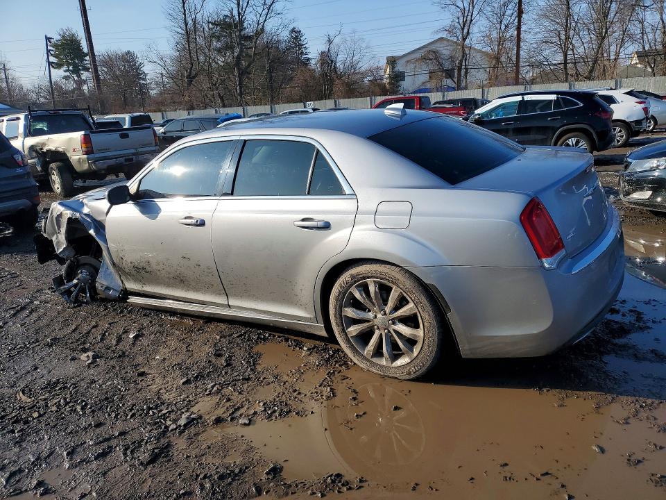Aukcja sprzedaży 2015 Chrysler 300, vin: 2C3CCARG7FH899409, numer aukcji: 77344725