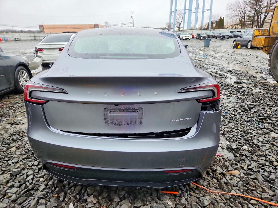 77414575 :رقم المزاد ، 5YJ3E1EB5SF977122 vin ، 2025 Tesla Model 3 مزاد بيع