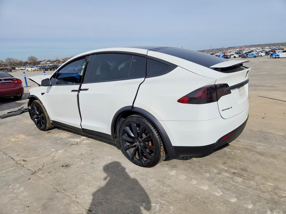 75968185 :رقم المزاد ، 5YJXCBE47HF051876 vin ، 2017 Tesla Model X مزاد بيع