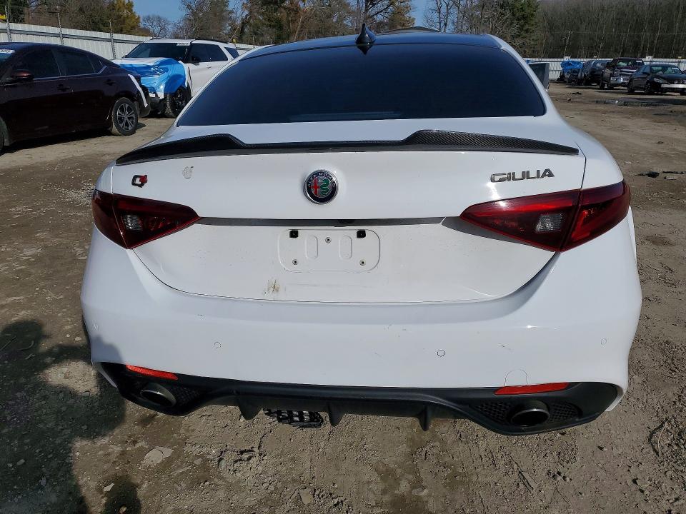 Aukcja sprzedaży 2018 Alfa Romeo Giulia, vin: ZARFAEEN5J7599016, numer aukcji: 78663135