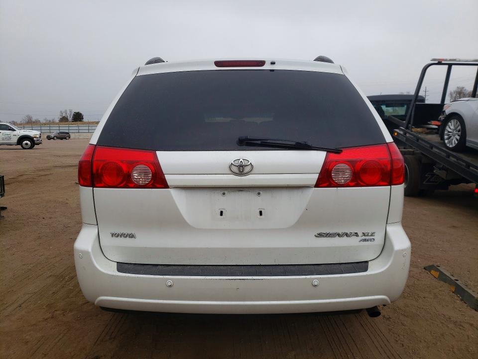 Продажа на аукционе авто 2007 Toyota Sienna, vin: 5TDBK22C27S007674, номер лота: 78320235
