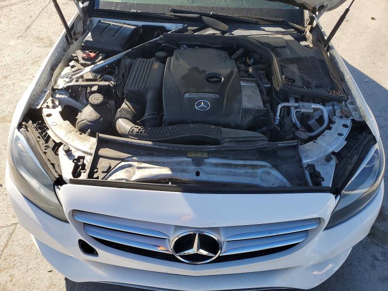Продажа на аукционе авто 2017 Mercedes-benz C, vin: 55SWF4KB9HU198829, номер лота: 77348205