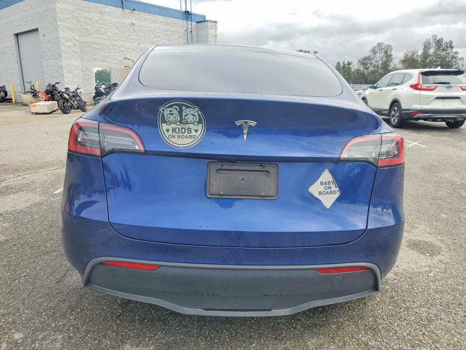 77127455 :رقم المزاد ، 7SAYGDED9PF946016 vin ، 2023 Tesla Model Y مزاد بيع