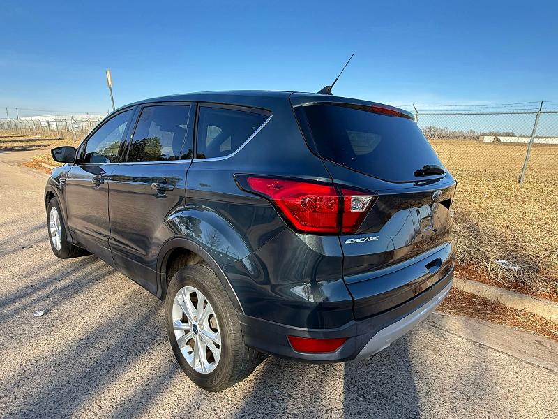 78374605 :رقم المزاد ، 1FMCU0GD6KUB11539 vin ، 2019 Ford Escape مزاد بيع