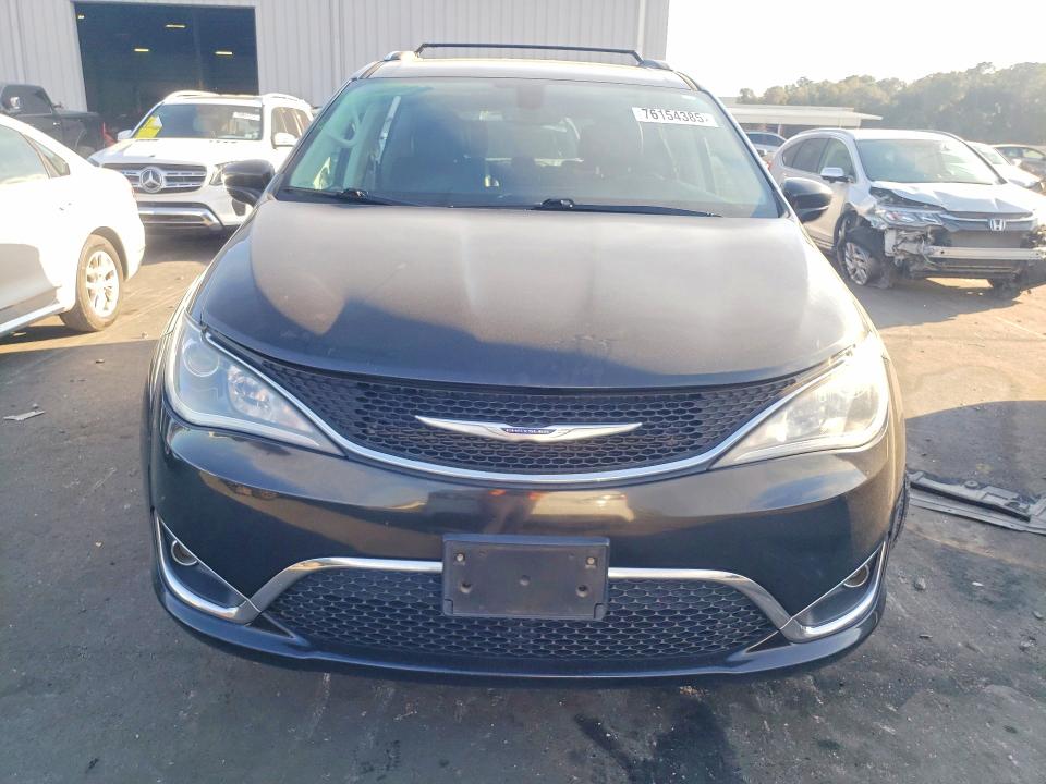 76154385 :رقم المزاد ، 2C4RC1BG5LR157645 vin ، 2020 Chrysler Pacifica مزاد بيع