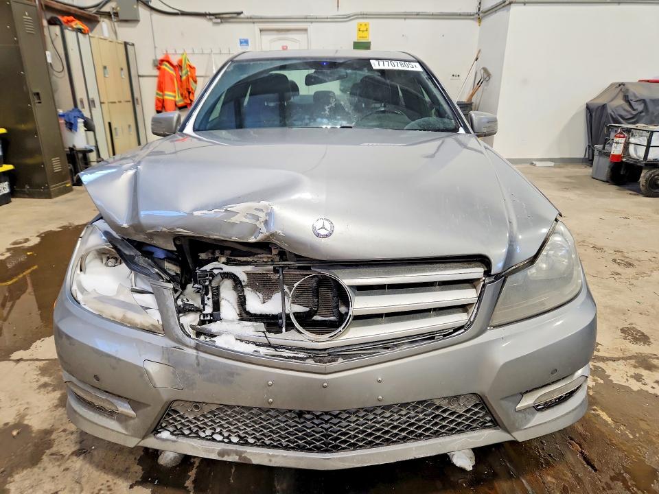 Продажа на аукционе авто 2013 Mercedes-benz C, vin: WDDGF8AB8DA872069, номер лота: 77707805