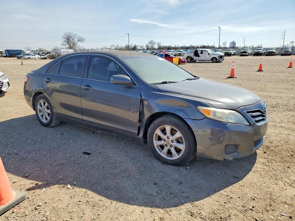 77751545 :رقم المزاد ، 4T1BF3EK6AU102704 vin ، 2010 Toyota Camry مزاد بيع