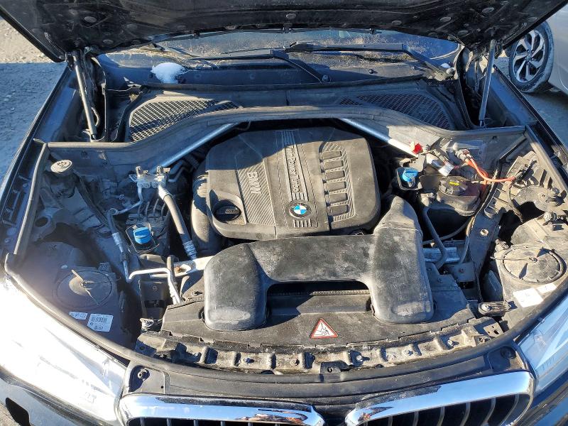 76203825 :رقم المزاد ، 5UXKS4C51F0N06686 vin ، 2015 Bmw X5 مزاد بيع