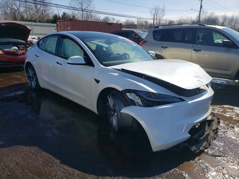 78500415 :رقم المزاد ، 5YJ3E1EB1SF938284 vin ، 2025 Tesla Model 3 مزاد بيع