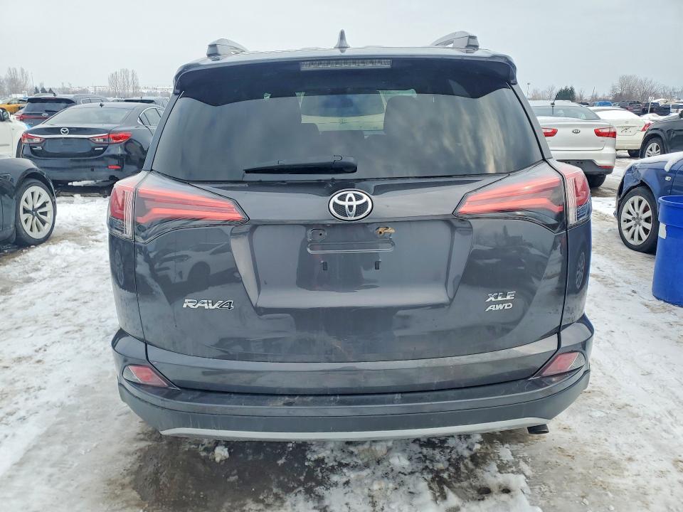 Продаж на аукціоні авто 2018 Toyota Truck/van Rav4 Xle 4dr Awd, vin: 2T3RFREV9JW812070, номер лоту: 76203745
