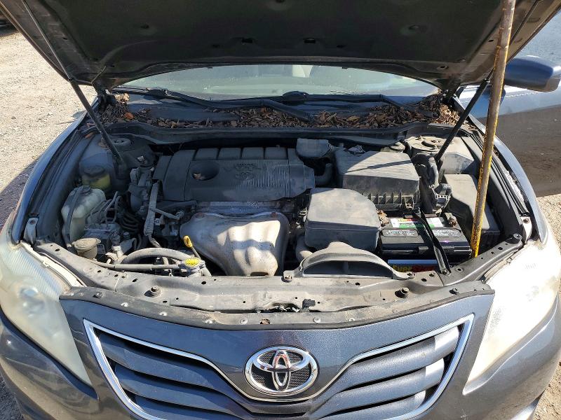 77751545 :رقم المزاد ، 4T1BF3EK6AU102704 vin ، 2010 Toyota Camry مزاد بيع