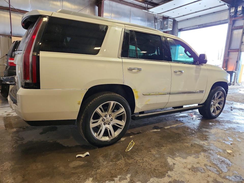 Продажа на аукционе авто 2015 Cadillac Escalade, vin: 1GYS4NKJ6FR684213, номер лота: 75693875