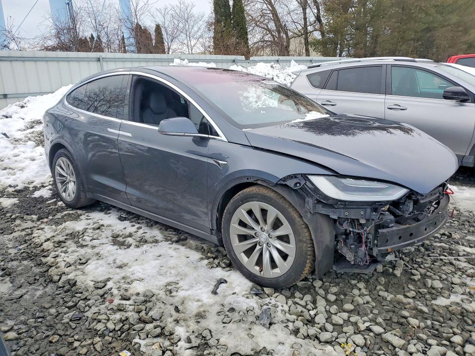 Продажа на аукционе авто 2017 Tesla Model X, vin: 5YJXCBE20HF066167, номер лота: 78801075