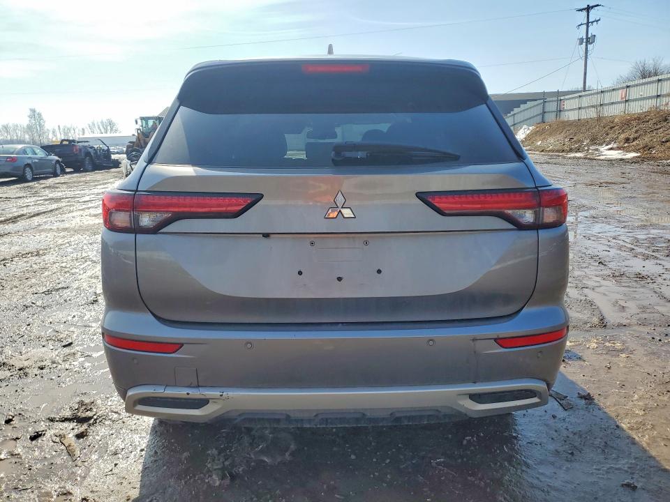 79371895 :رقم المزاد ، JA4J4VA84NZ008514 vin ، 2022 Mitsubishi Outlander مزاد بيع