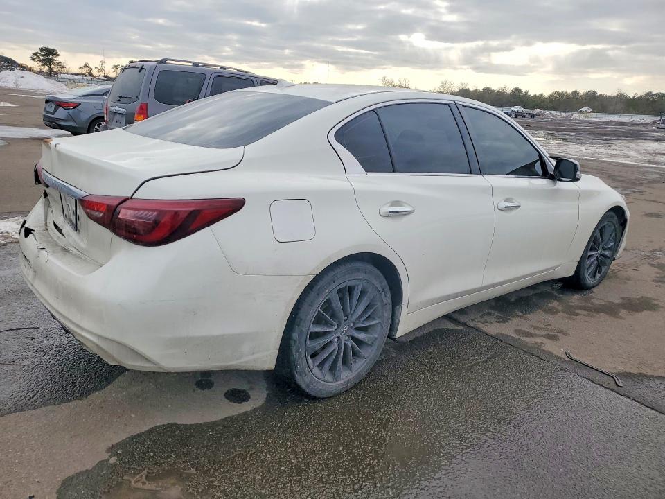 75727465 :رقم المزاد ، JN1EV7AR9JM445217 vin ، 2018 Infiniti Q50 مزاد بيع