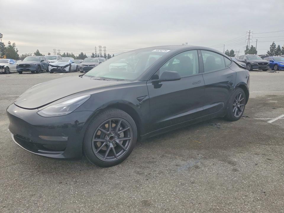 76824275 :رقم المزاد ، 5YJ3E1EA7PF425815 vin ، 2023 Tesla Model 3 مزاد بيع