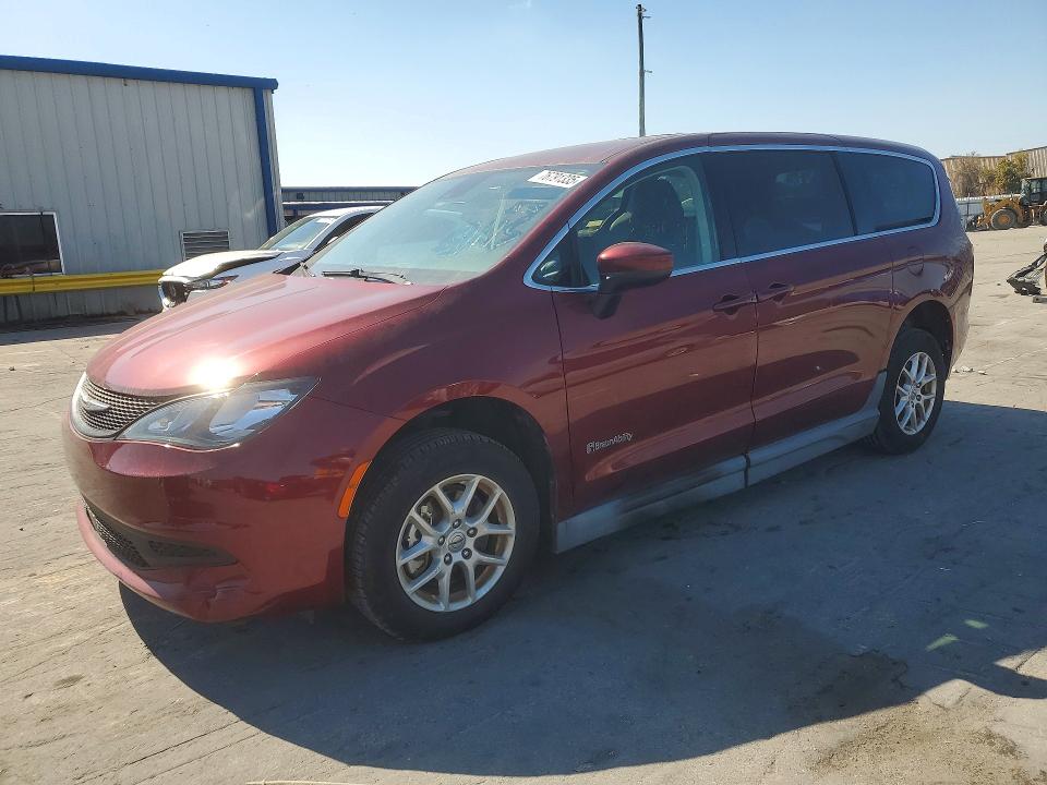 Продажа на аукционе авто 2022 Chrysler Voyager, vin: 2C4RC1CG3NR163011, номер лота: 76791335