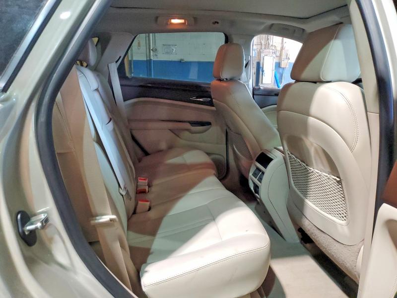 76621235 :رقم المزاد ، 3GYFNBE30FS600068 vin ، 2015 Cadillac Srx مزاد بيع