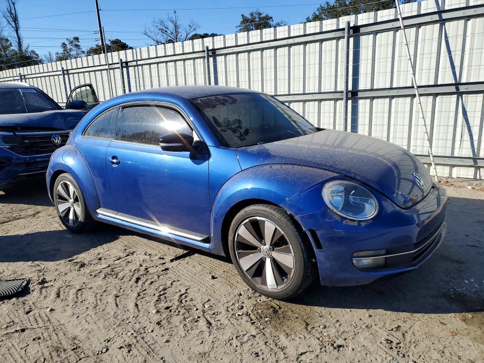 75633365 :رقم المزاد ، 3VWVA7AT8CM606603 vin ، 2012 Volkswagen Beetle مزاد بيع